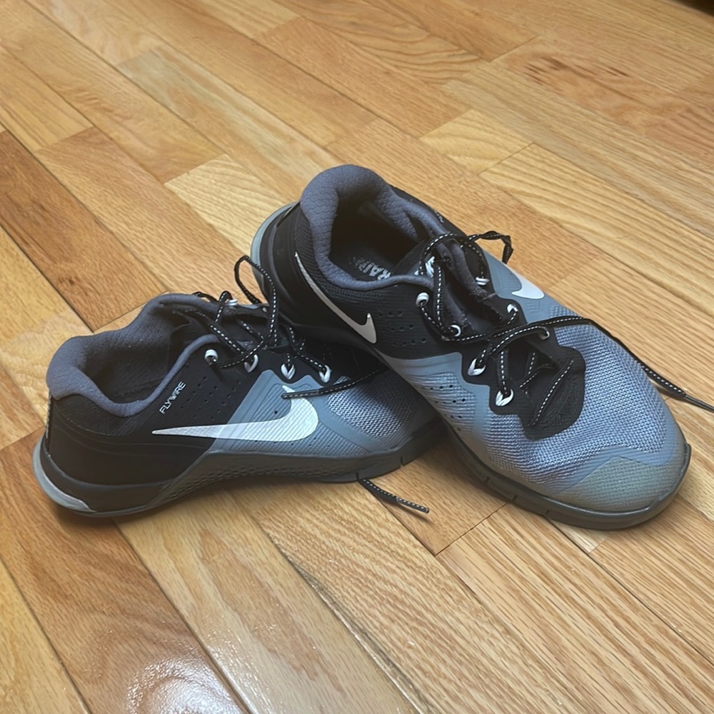 Women’s Nike Metcon Training Shoes Size 7
